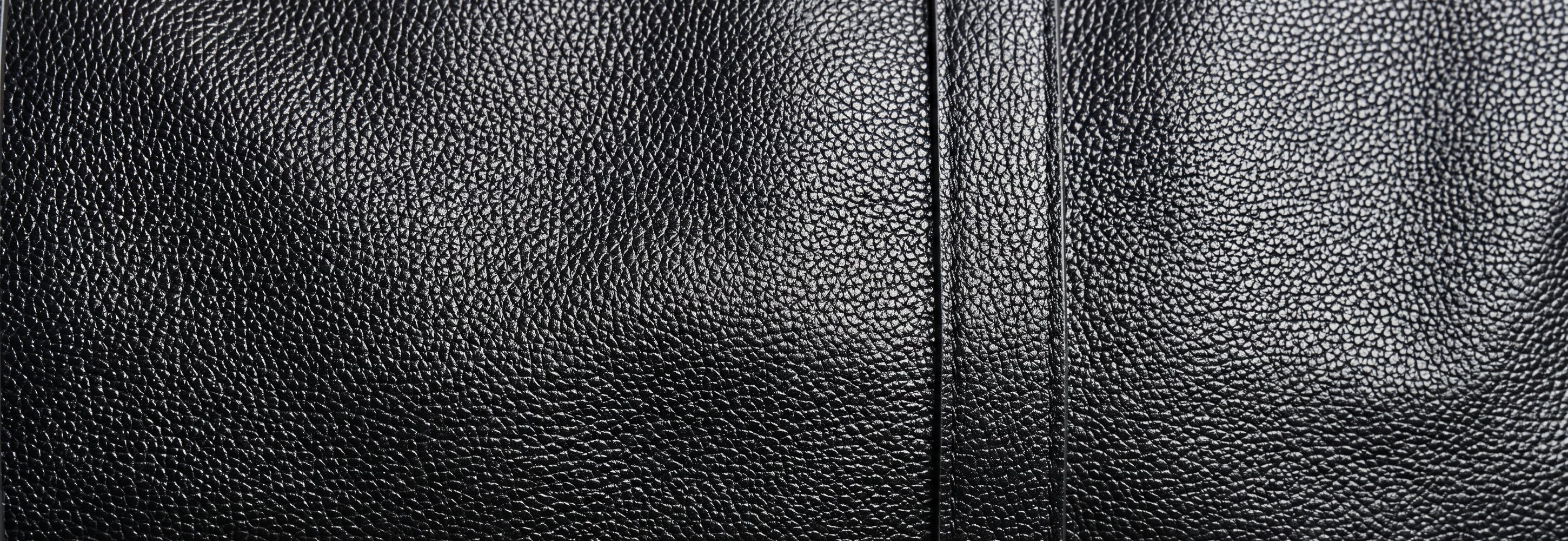 The Beaumont Travel Duffel — Black detail