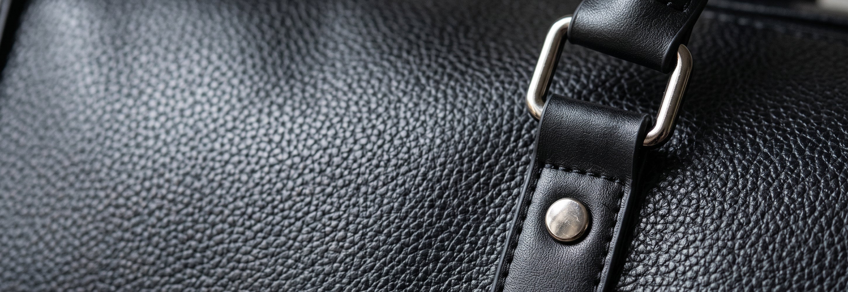 The Portmere Weekender — Black detail