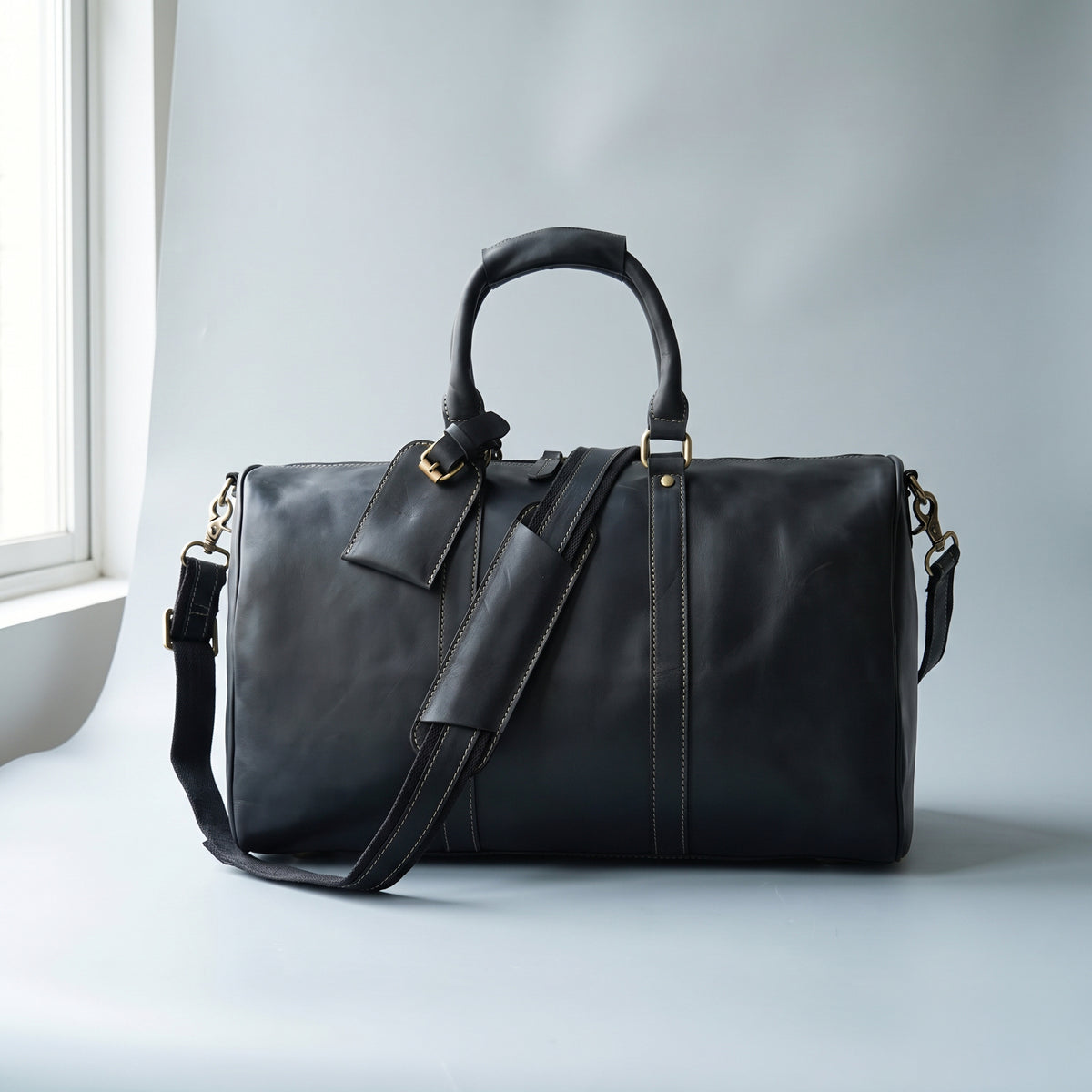 The Valmere Travel Duffel — TB2009 Black